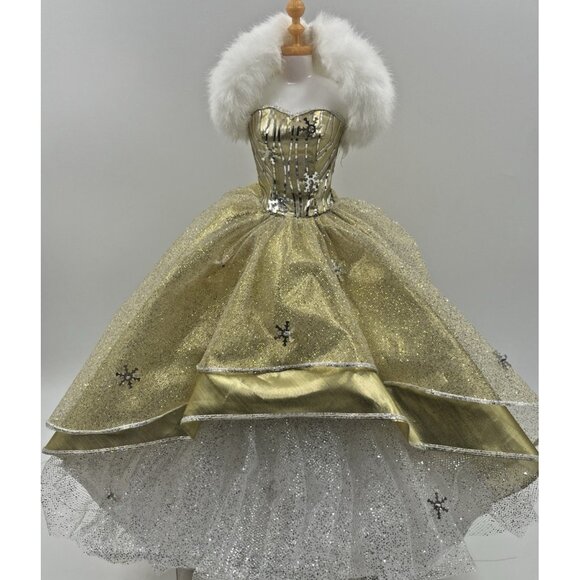 Gold Glitter Gown For 12" Fashion Dolls With Faux Fur Shawl & Snowflake Accents - Picture 7 of 7